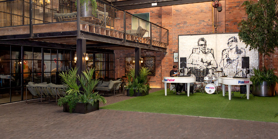 Duelling Pianos hire for live events and parties